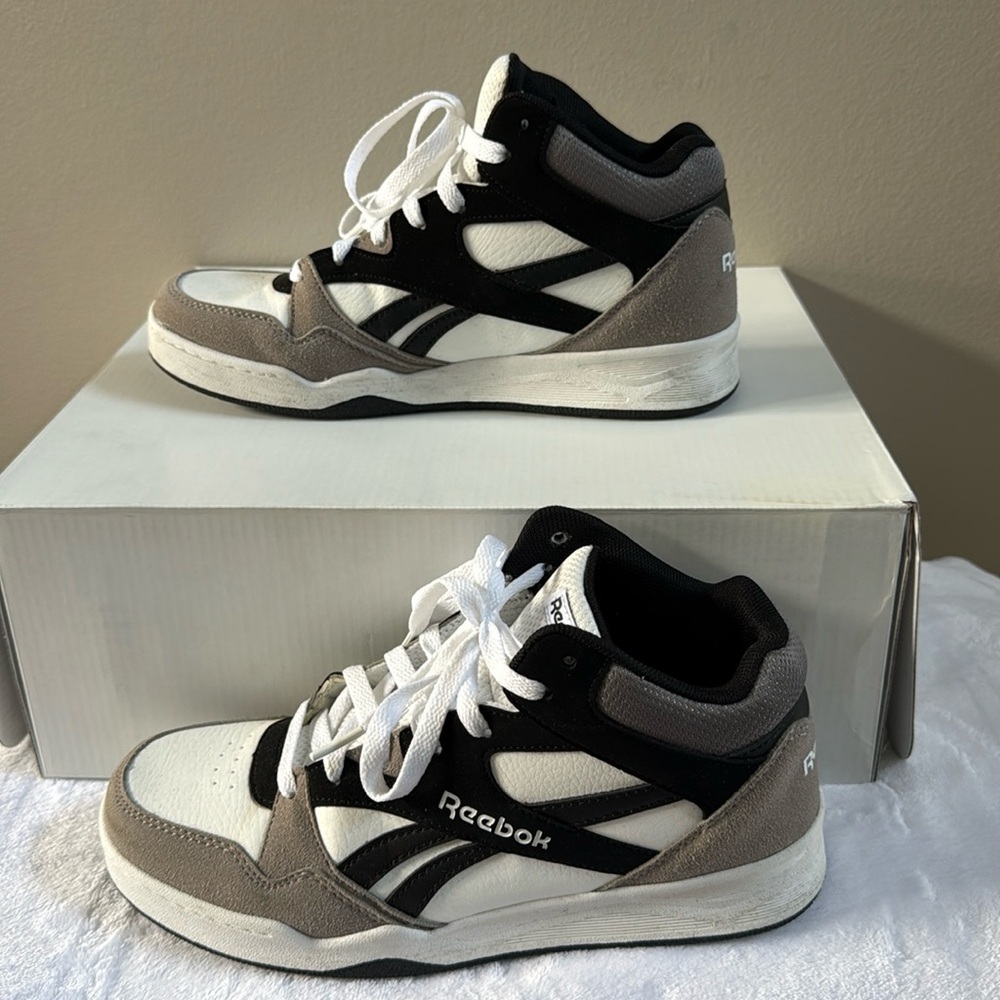 Reebok BB4500 High Top Sneakers; Black and Gray